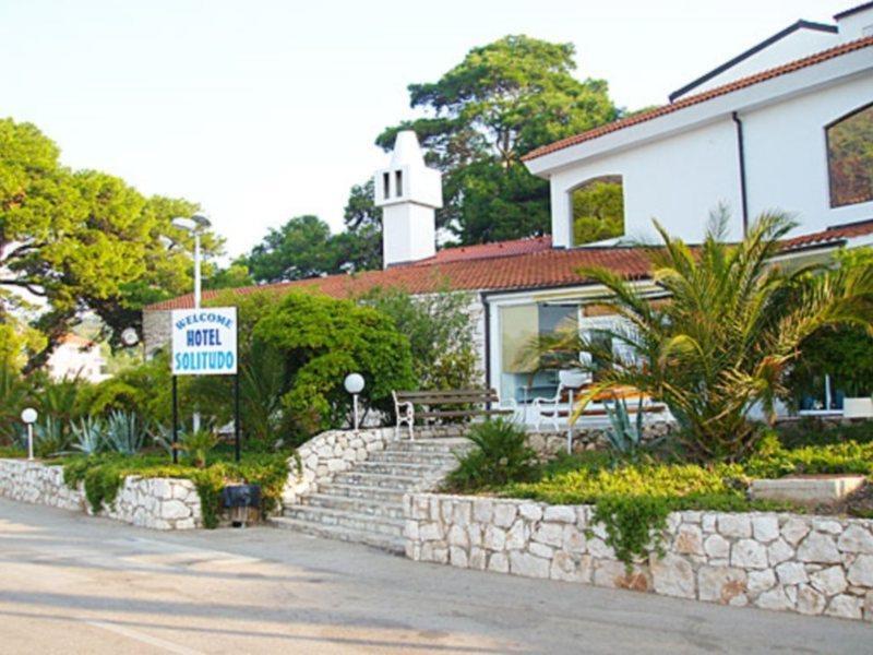 אובלי Hotel Solitudo מראה חיצוני תמונה